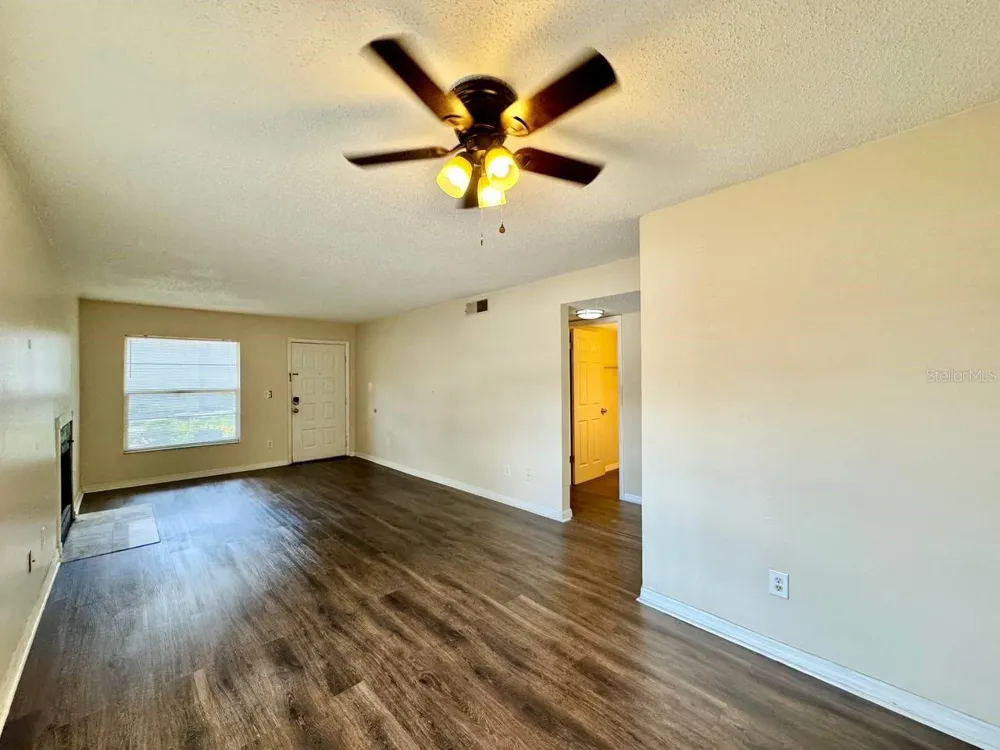 3948 TUMBLE WOOD TRAIL #103 Tampa, FL 33613