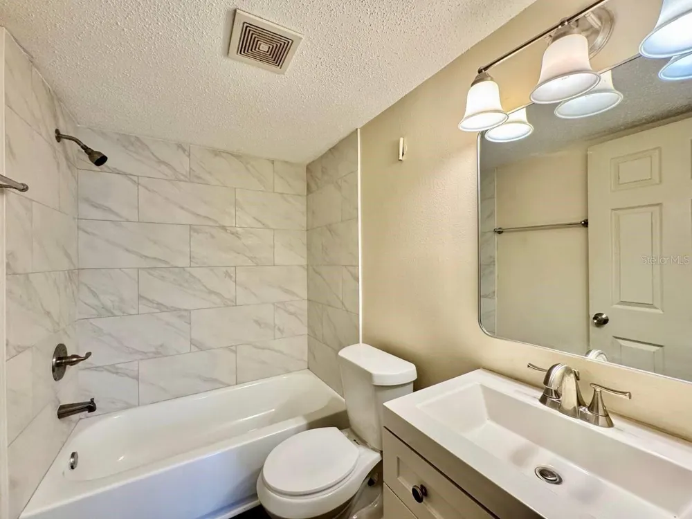 3948 TUMBLE WOOD TRAIL #103 Tampa, FL 33613