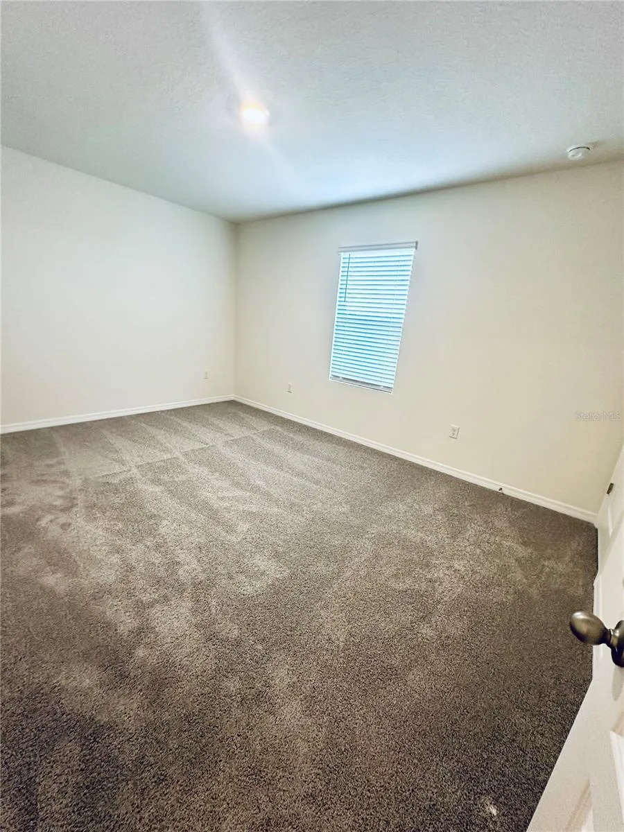 1232 DRAINTREE STREET Davenport, FL 33837