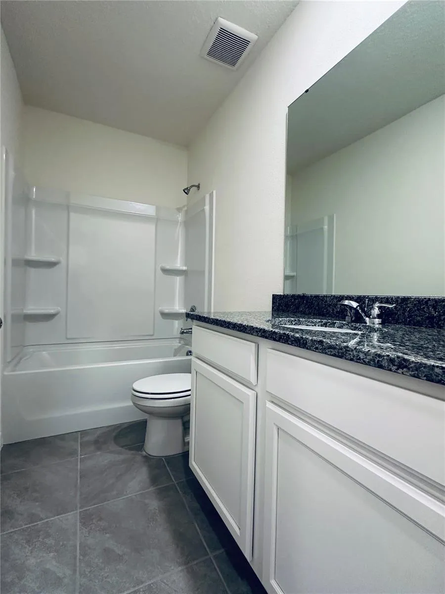 1232 DRAINTREE STREET Davenport, FL 33837