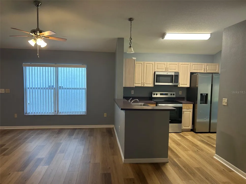 5707 TANAGERLAKE ROAD Lithia, FL 33547