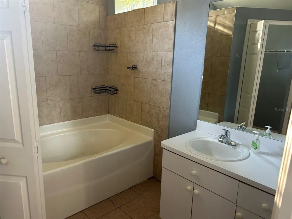 5707 TANAGERLAKE ROAD Lithia, FL 33547