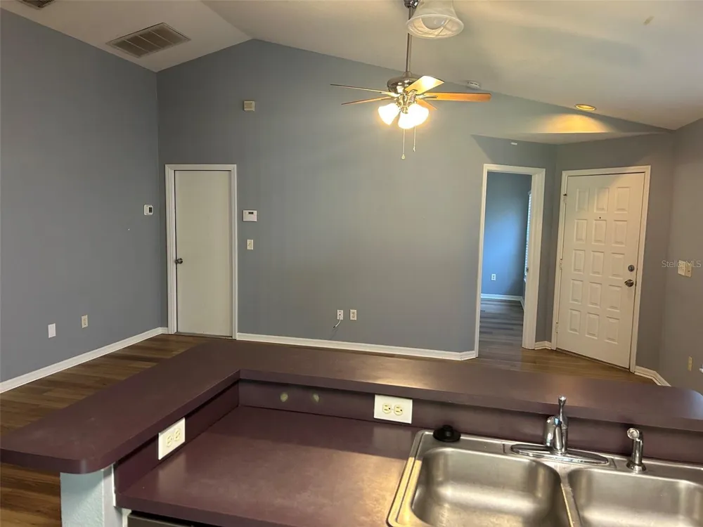 5707 TANAGERLAKE ROAD Lithia, FL 33547