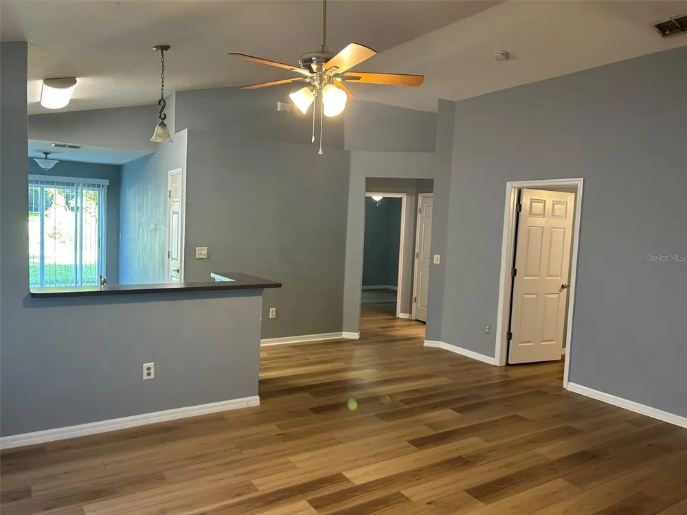 5707 TANAGERLAKE ROAD Lithia, FL 33547