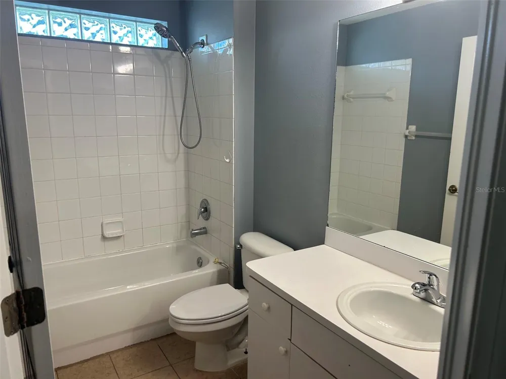 5707 TANAGERLAKE ROAD Lithia, FL 33547