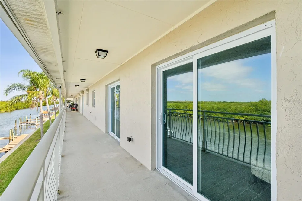 8829 BAY POINTE DRIVE #206 Tampa, FL 33615