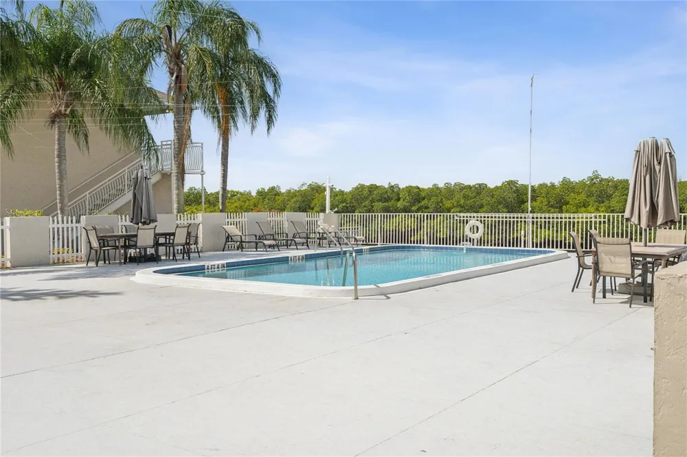 8829 BAY POINTE DRIVE #206 Tampa, FL 33615