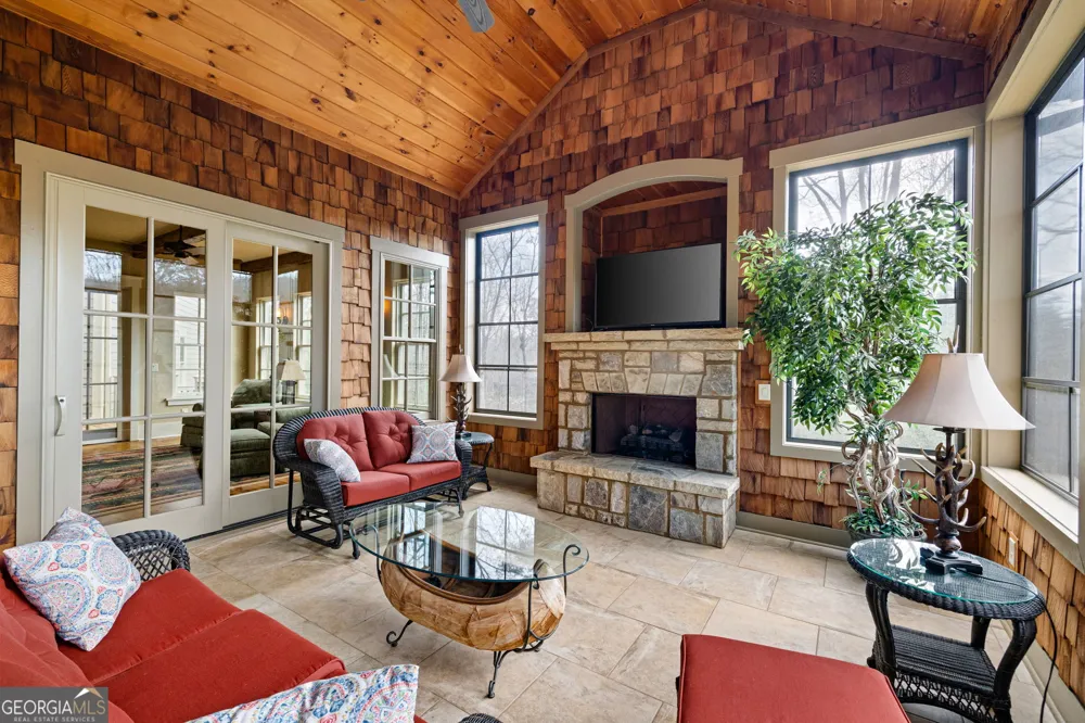 928 Black Bear TRL Jasper, GA 30143