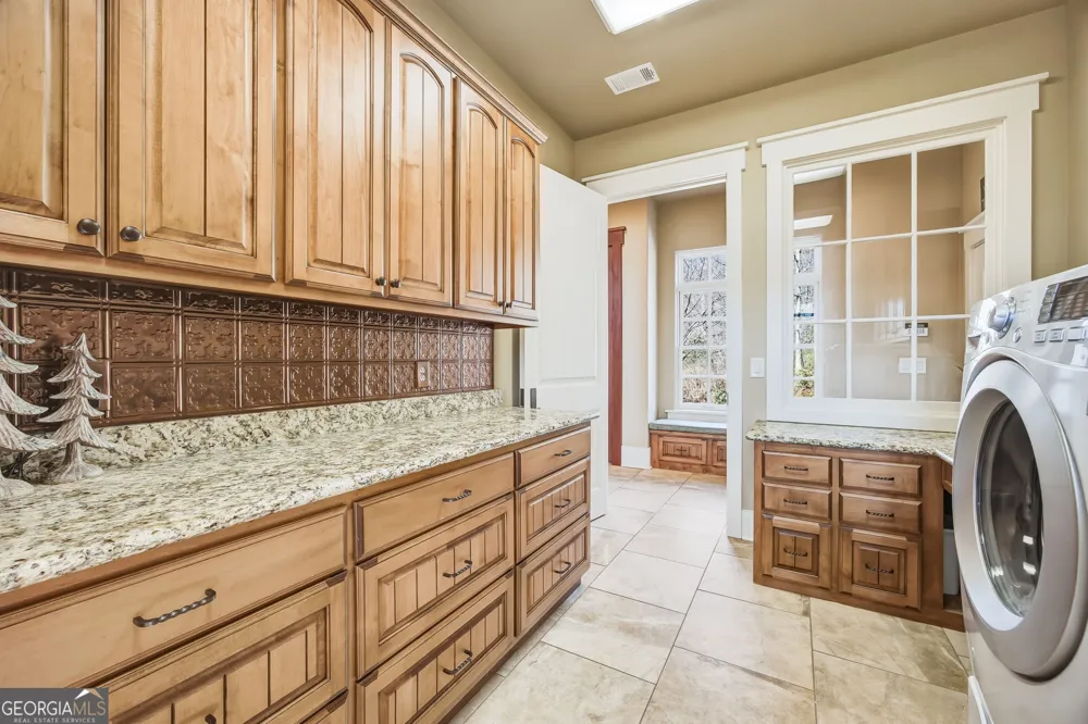 928 Black Bear TRL Jasper, GA 30143