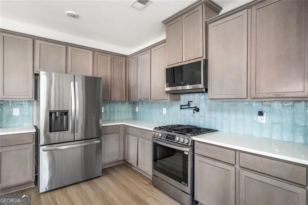 233 Mountain Ashe LN Dallas, GA 30132