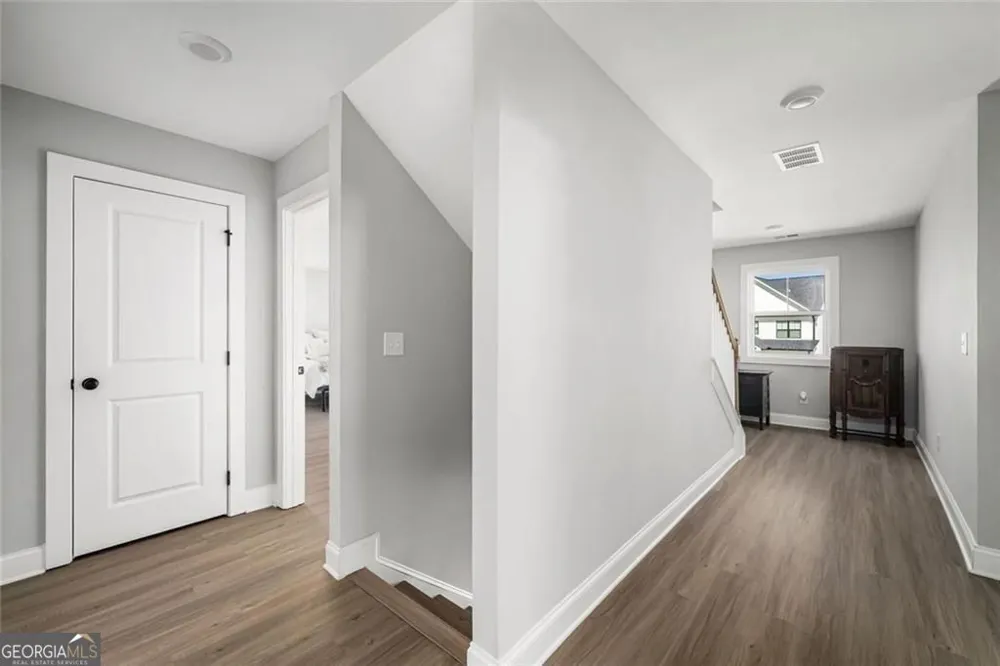 233 Mountain Ashe LN Dallas, GA 30132