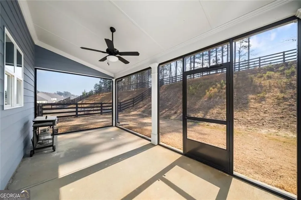 233 Mountain Ashe LN Dallas, GA 30132