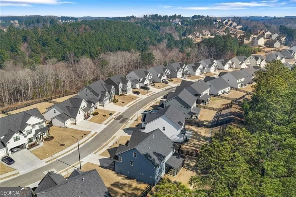233 Mountain Ashe LN Dallas, GA 30132