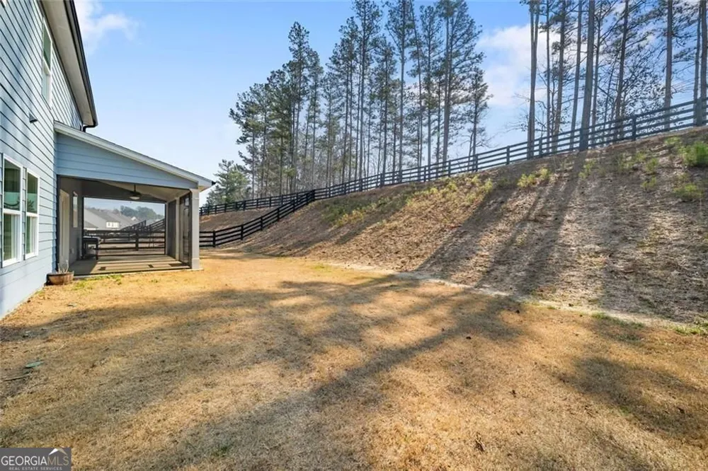 233 Mountain Ashe LN Dallas, GA 30132