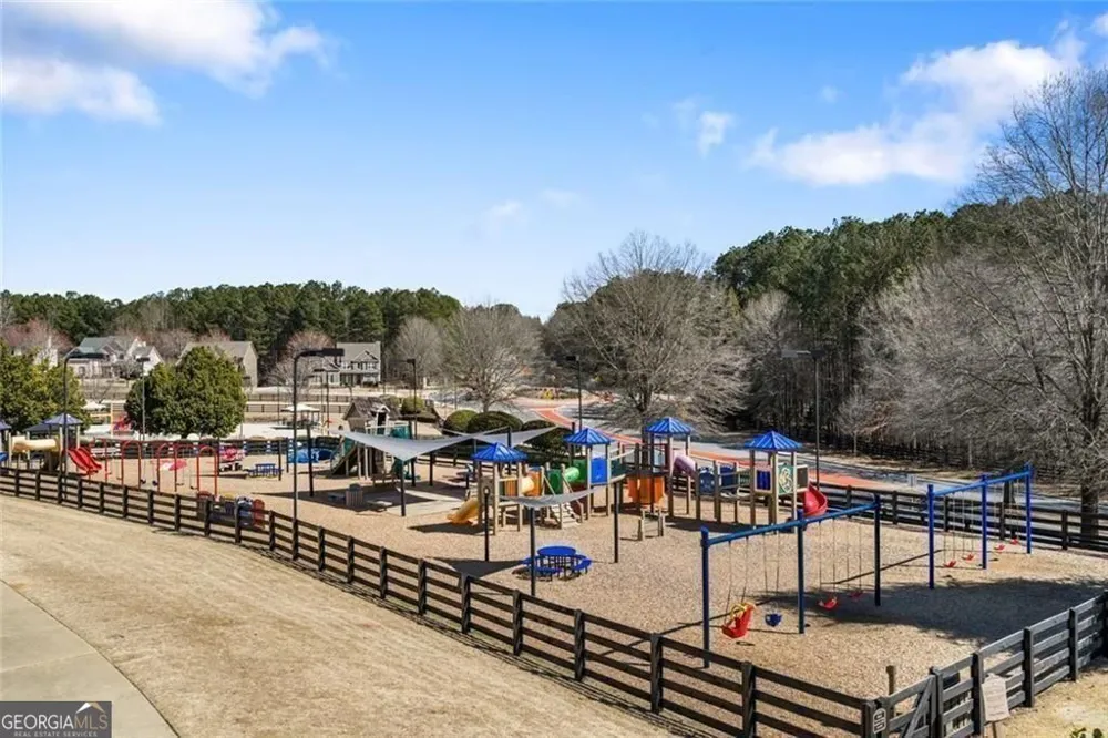 233 Mountain Ashe LN Dallas, GA 30132