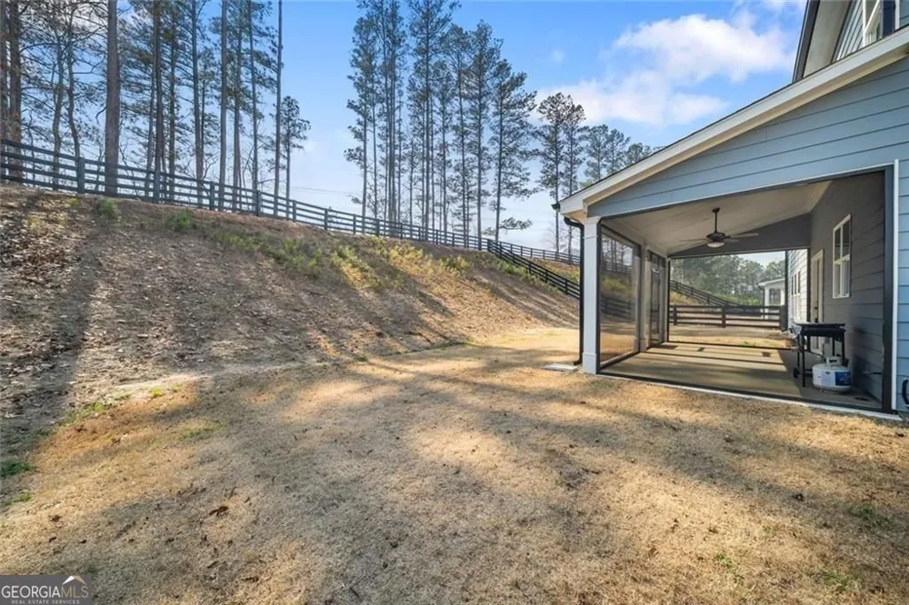233 Mountain Ashe LN Dallas, GA 30132