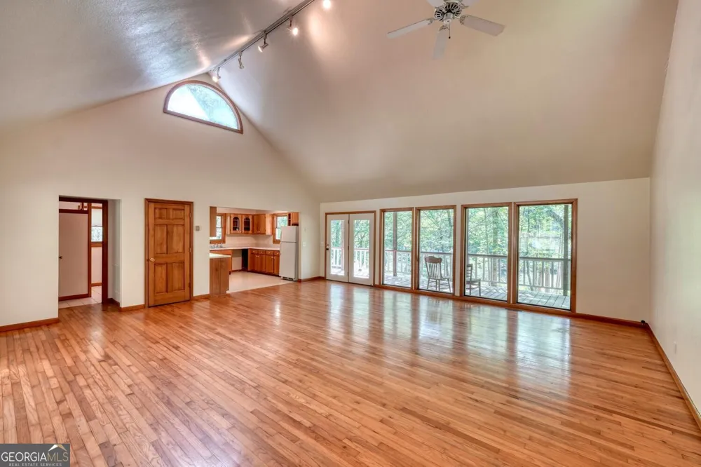 1493 Greasy Creek Road Brasstown, NC 28902