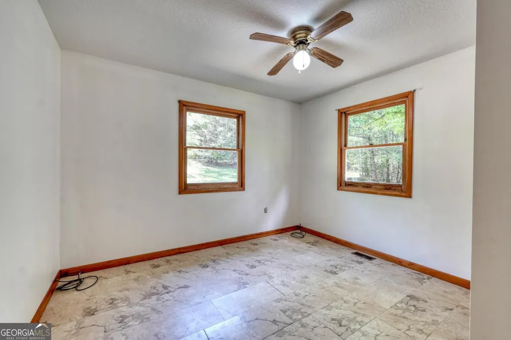 1493 Greasy Creek Road Brasstown, NC 28902