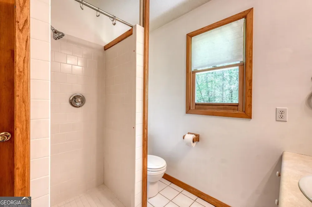 1493 Greasy Creek Road Brasstown, NC 28902