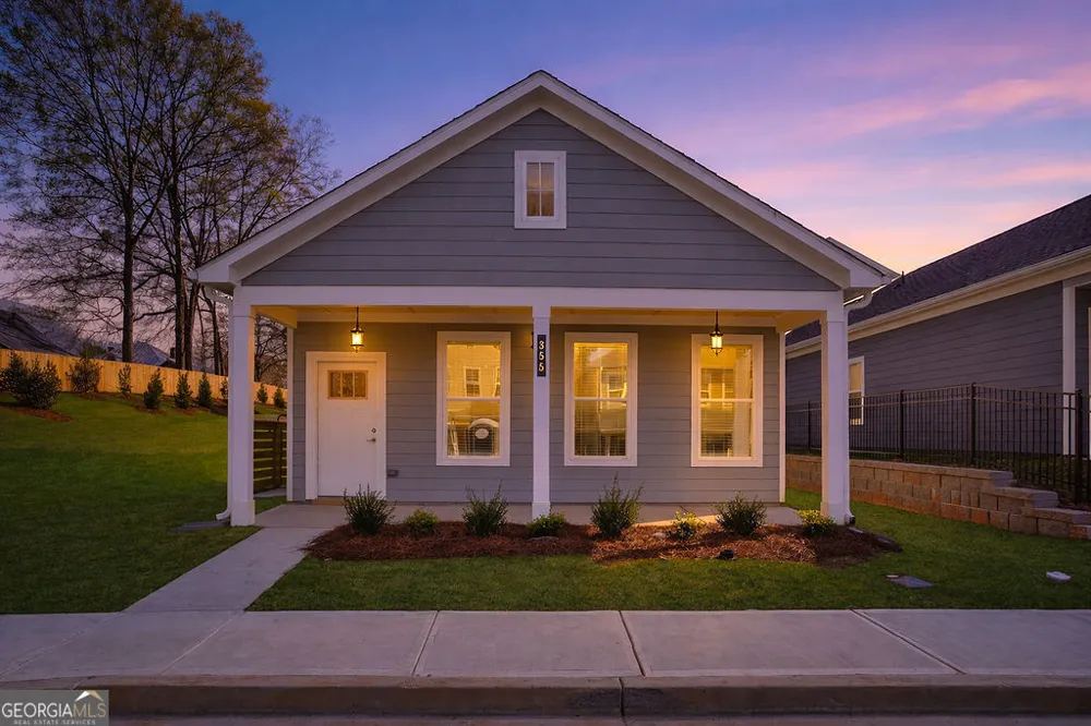 355 Dempsey DR Fayetteville, GA 30214