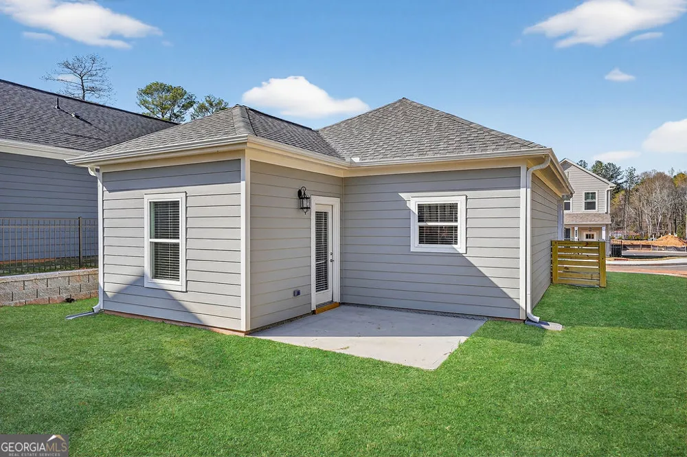 355 Dempsey DR Fayetteville, GA 30214
