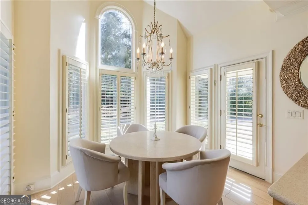 325 Riverhall CT Sandy Springs, GA 30350