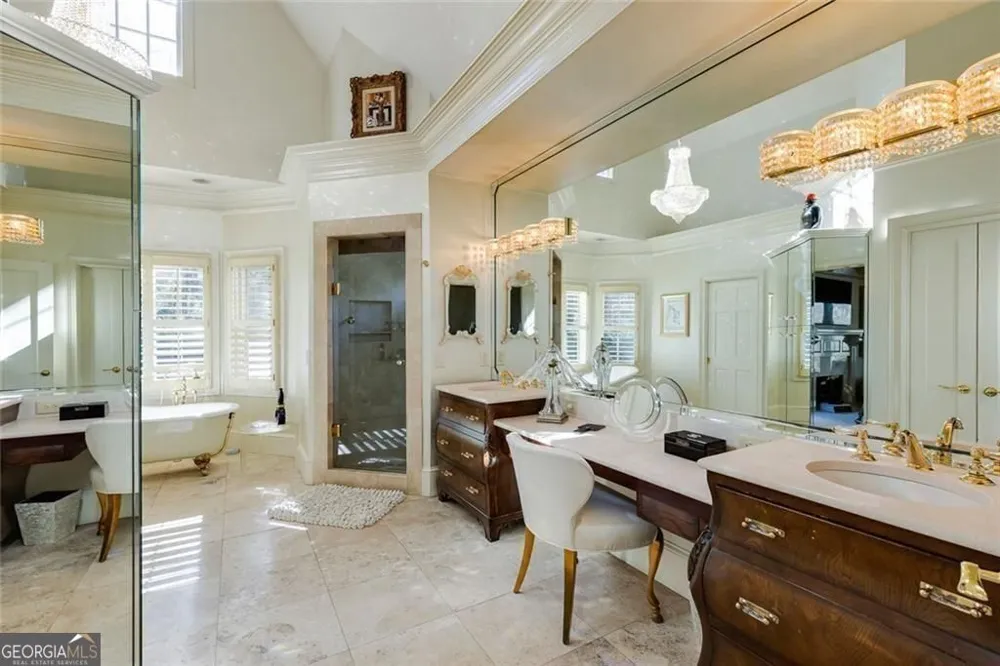 325 Riverhall CT Sandy Springs, GA 30350