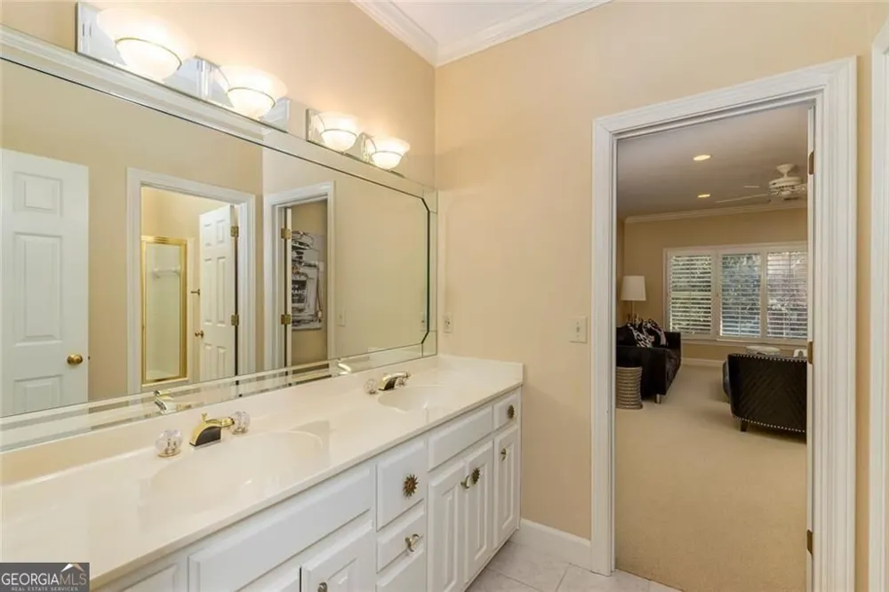 325 Riverhall CT Sandy Springs, GA 30350