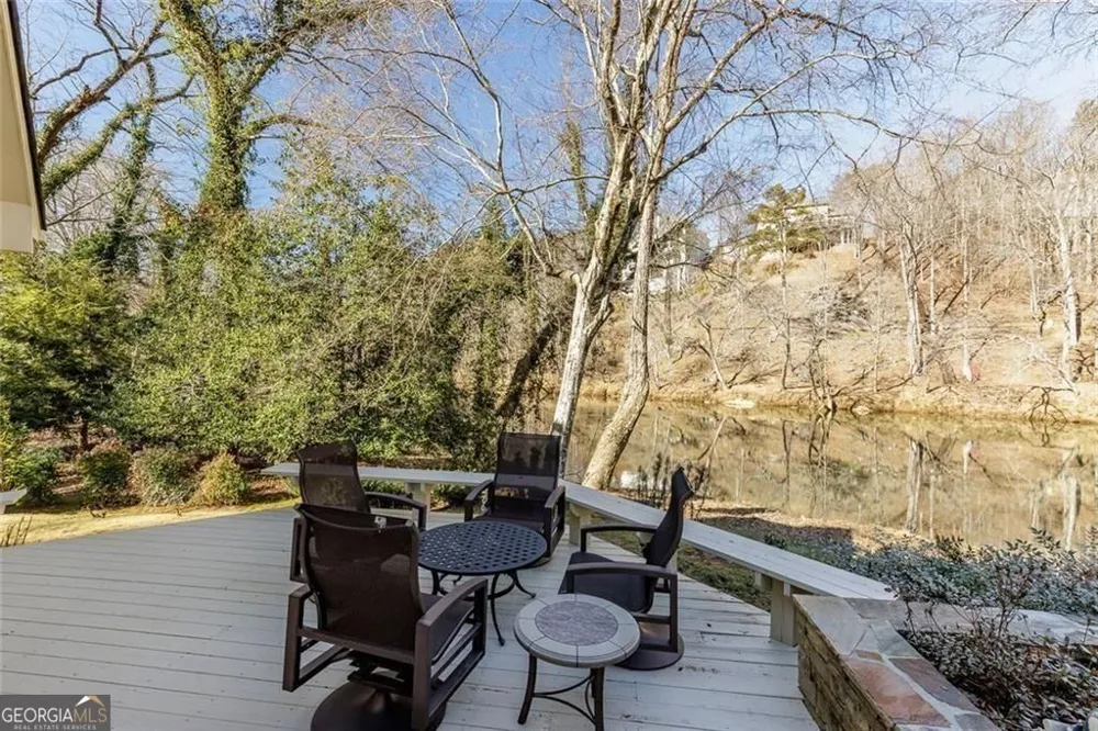 325 Riverhall CT Sandy Springs, GA 30350
