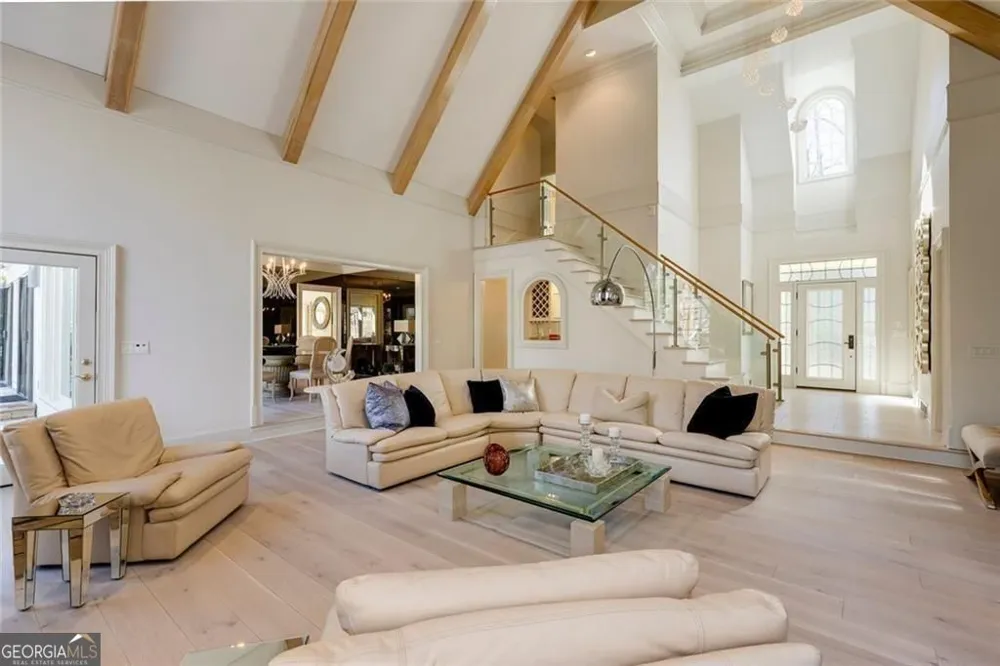 325 Riverhall CT Sandy Springs, GA 30350