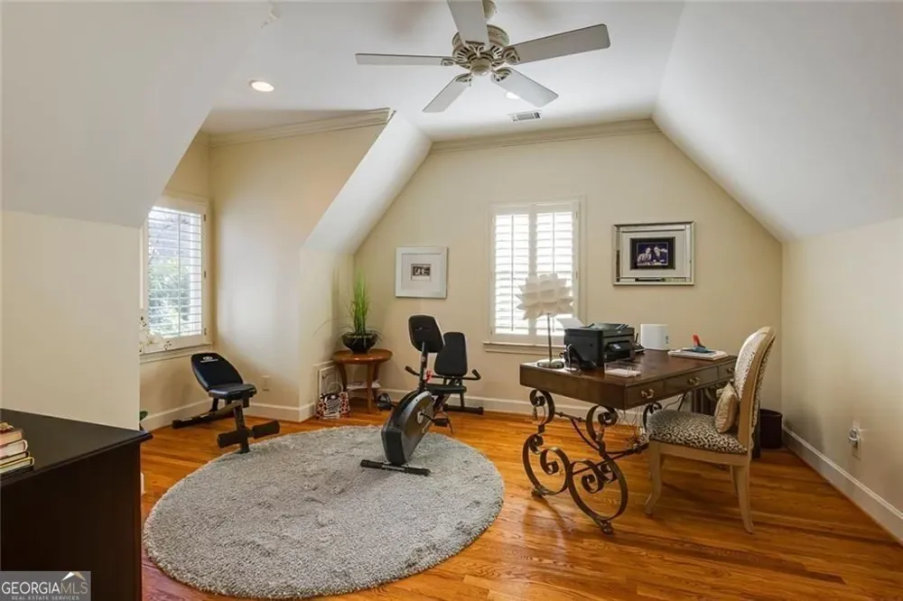 325 Riverhall CT Sandy Springs, GA 30350