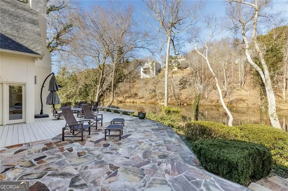 325 Riverhall CT Sandy Springs, GA 30350