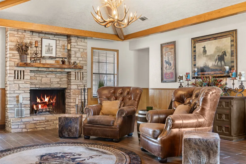 1045 Private Road 7005 Lexington, TX 78947