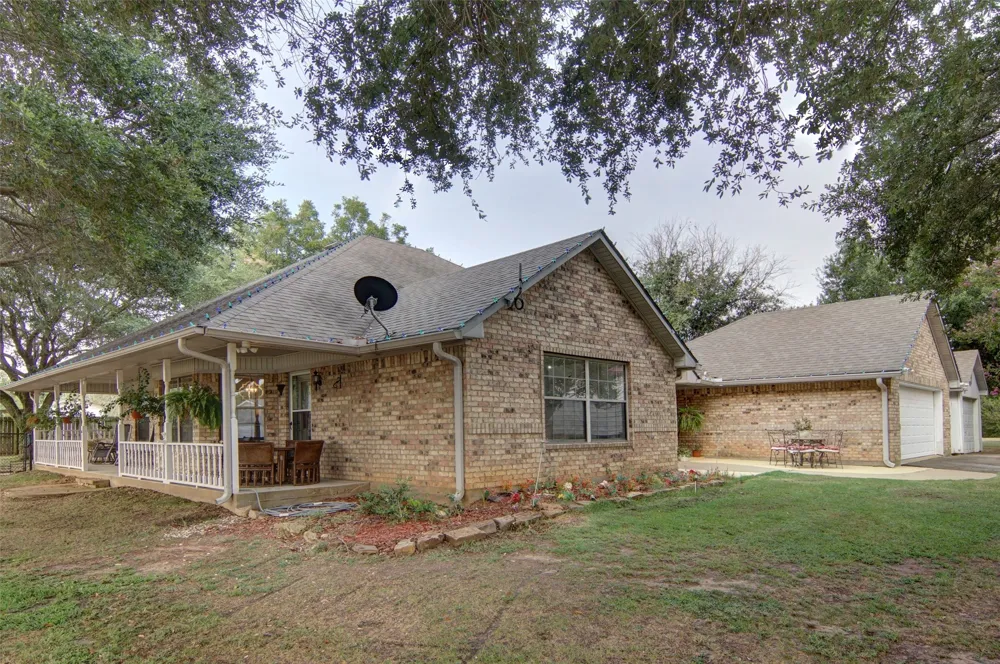 283 CR 1576 Alba, TX 75410