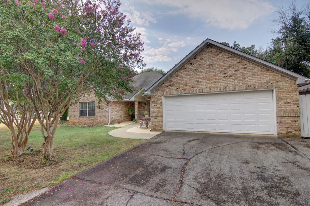 283 CR 1576 Alba, TX 75410