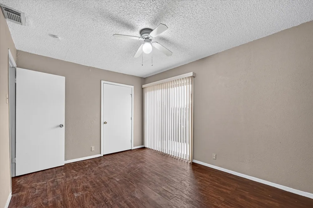 305 Cliff Drive Garland, TX 75042