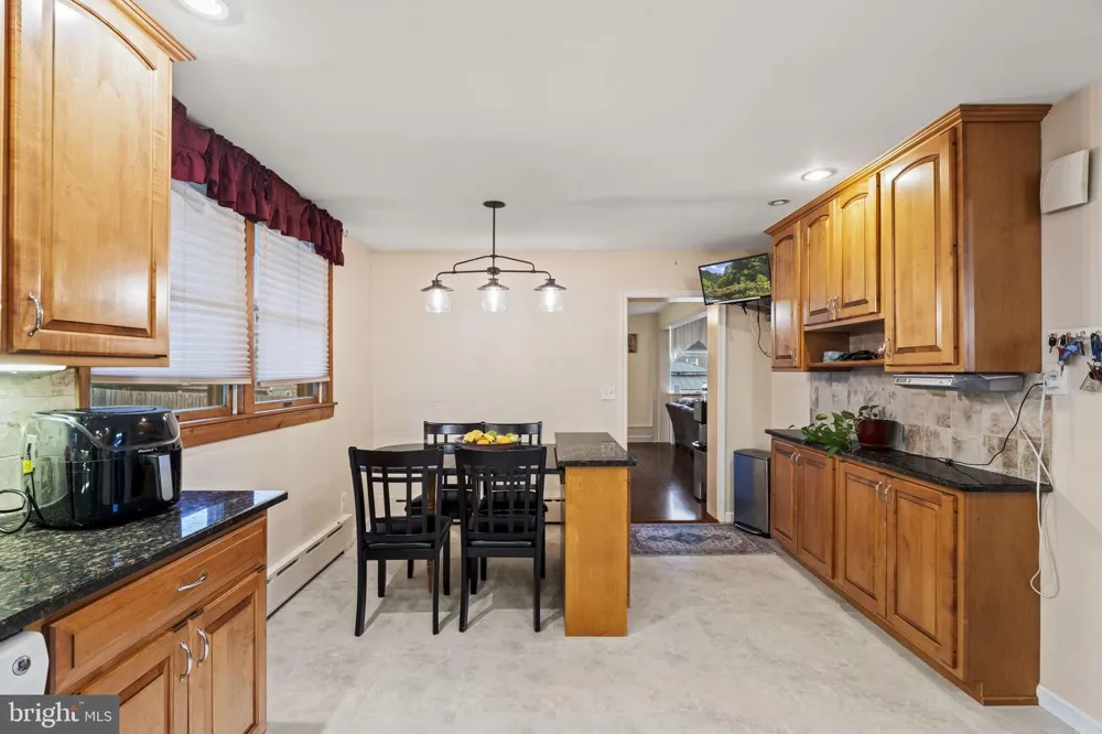 133 CENTRAL AVENUE Rockledge, PA 19046