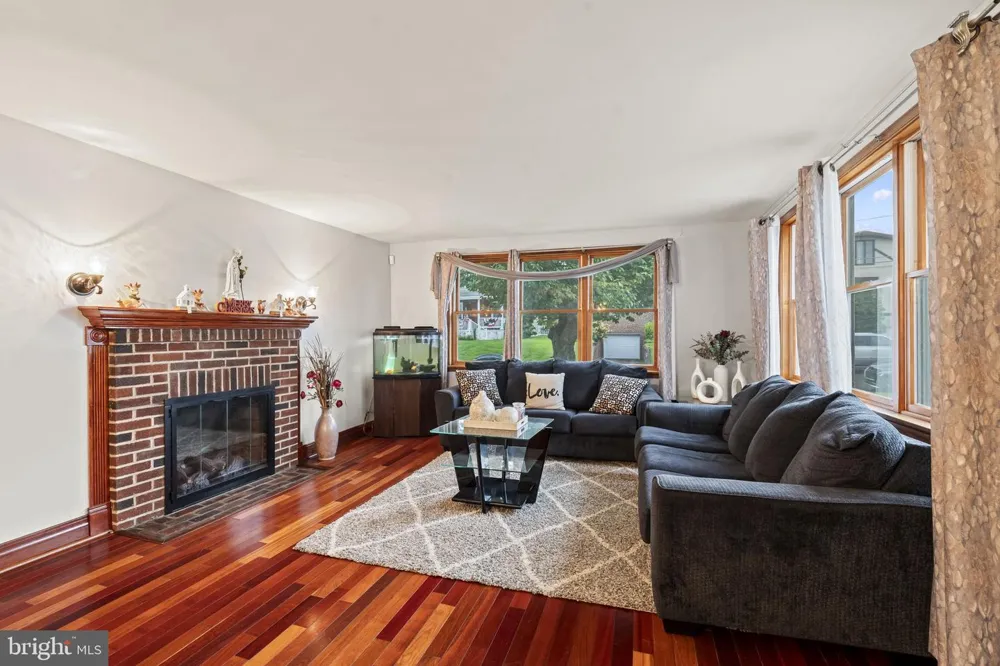 133 CENTRAL AVENUE Rockledge, PA 19046