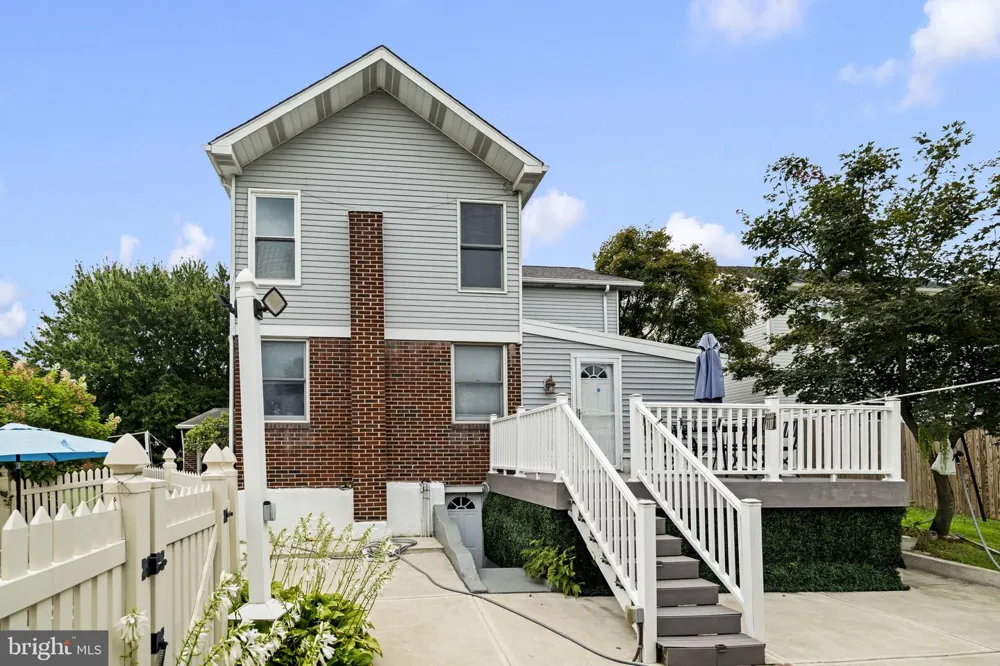 133 CENTRAL AVENUE Rockledge, PA 19046