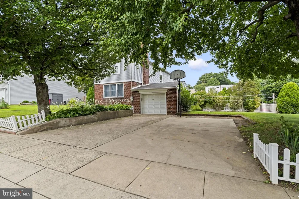 133 CENTRAL AVENUE Rockledge, PA 19046