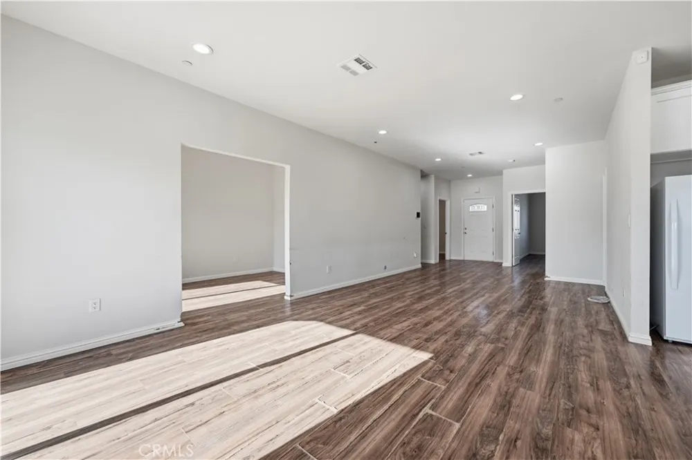 20808 107th Street California City, CA 93505