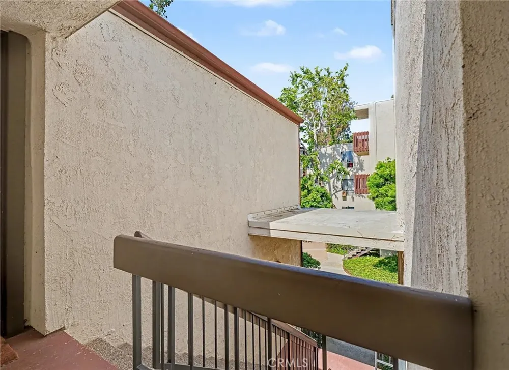 6050 Canterbury #G227 Culver City, CA 90230