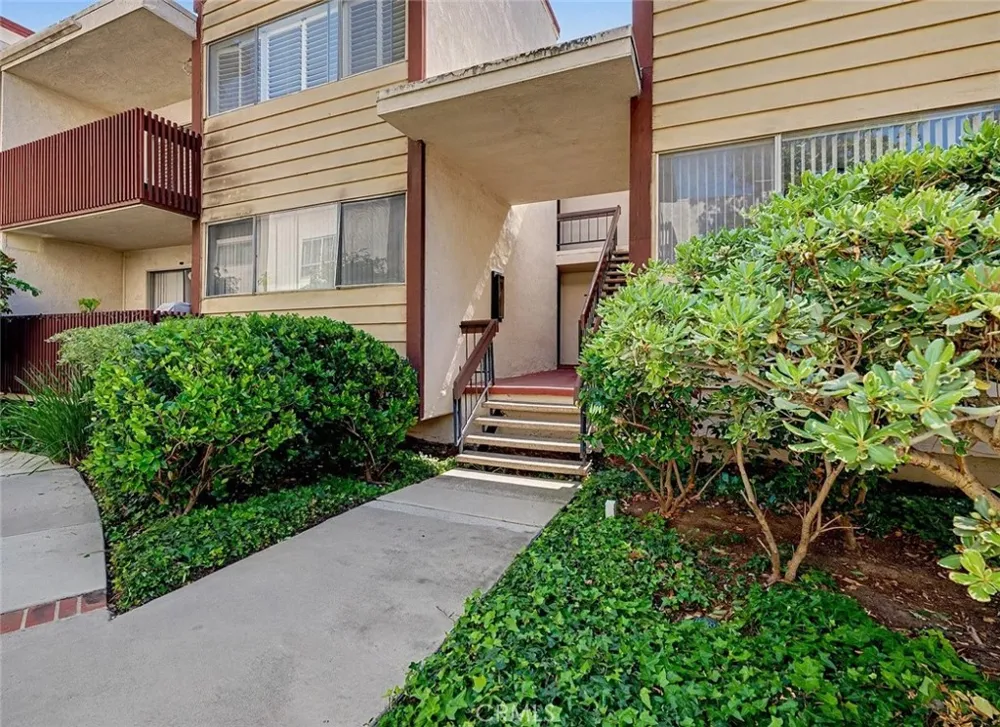6050 Canterbury #G227 Culver City, CA 90230