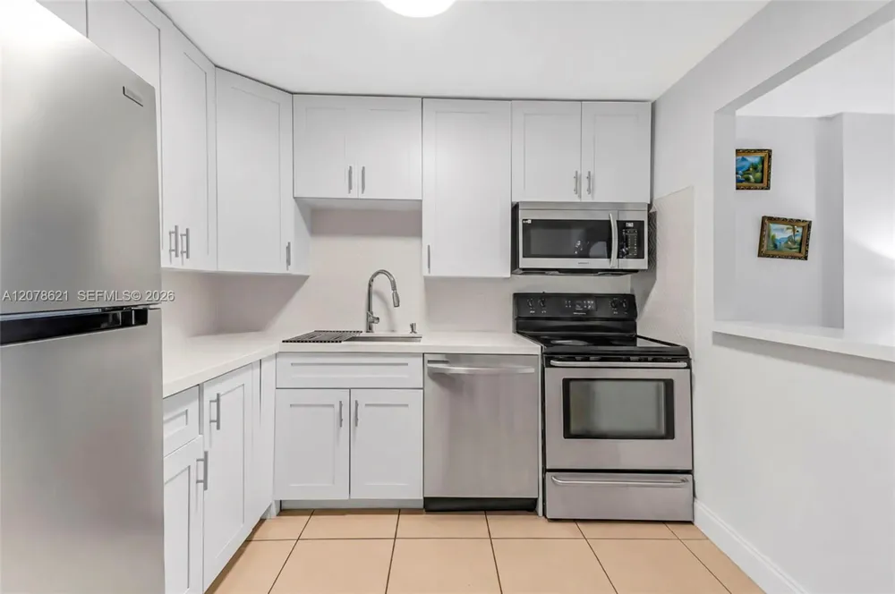 16950 W Dixie Hwy #A626 North Miami Beach, FL 33160
