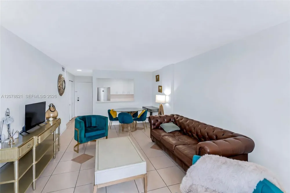 16950 W Dixie Hwy #A626 North Miami Beach, FL 33160