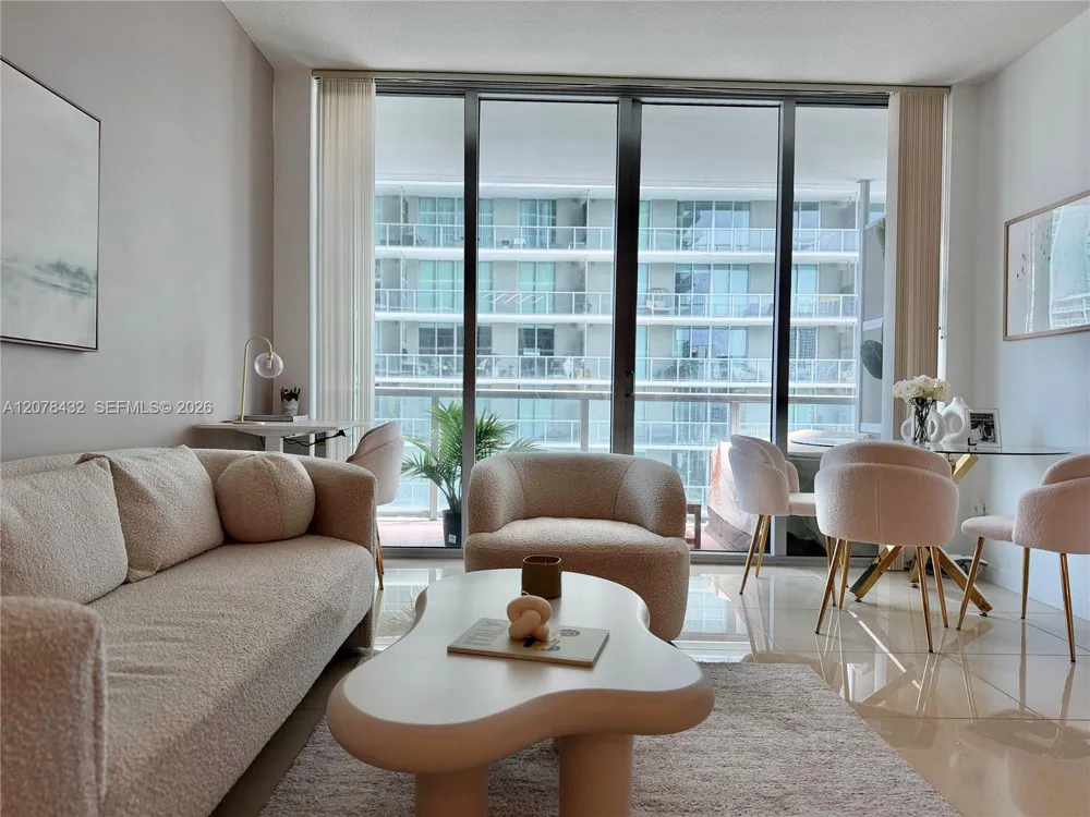 1111 SW 1st Ave #2215-N Miami, FL 33130