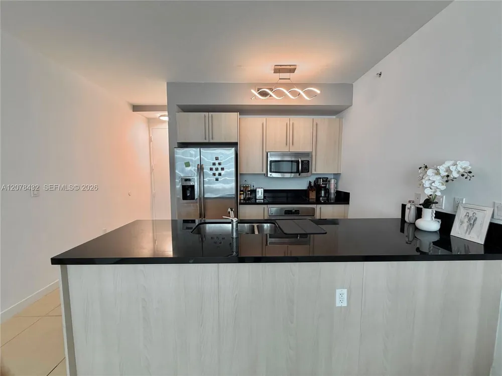 1111 SW 1st Ave #2215-N Miami, FL 33130
