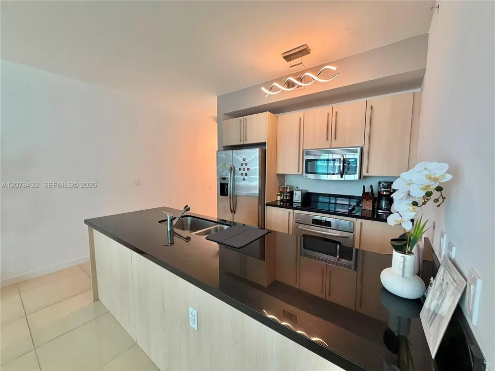 1111 SW 1st Ave #2215-N Miami, FL 33130