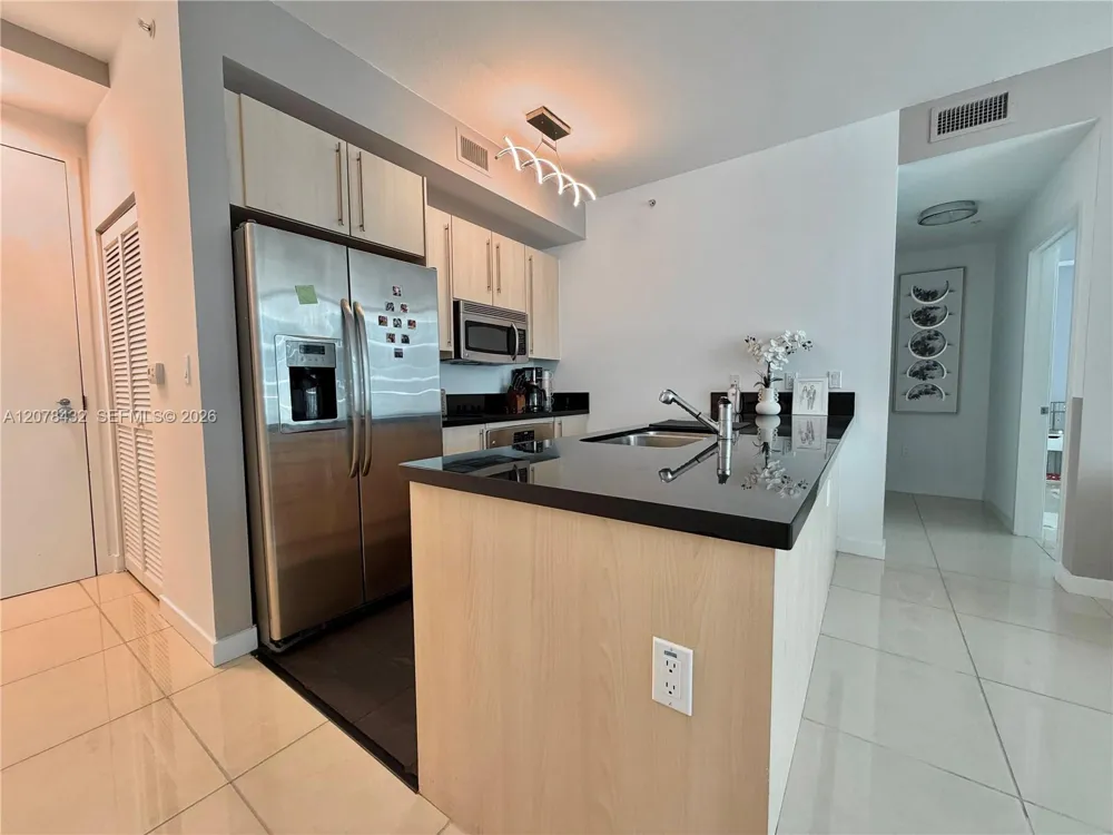 1111 SW 1st Ave #2215-N Miami, FL 33130