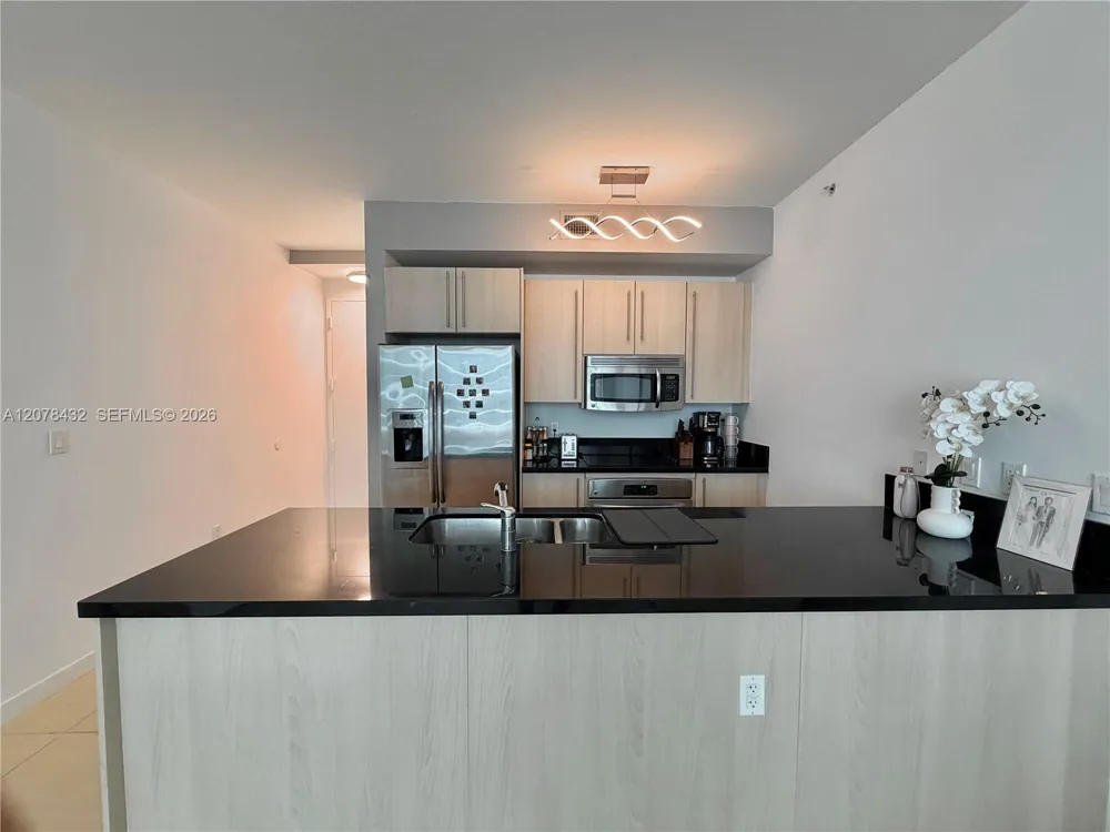 1111 SW 1st Ave #2215-N Miami, FL 33130